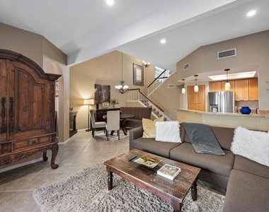 73421 Foxtail Lane - Photo Thumbnail 11