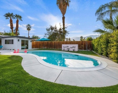 70170 Sun Valley Drive - Photo Thumbnail 6
