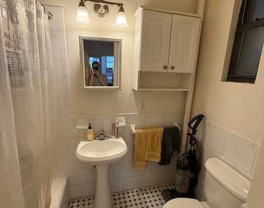 507 East 13th Street - Photo Thumbnail 12