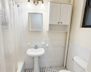 507 East 13th Street - Photo Thumbnail 3