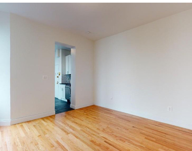 East 91st Street - Photo Thumbnail 1