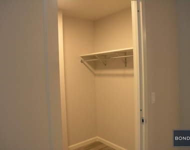 178-02 Hillside Avenue - Photo Thumbnail 5