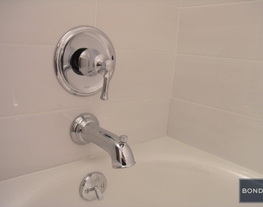 178-02 Hillside Avenue - Photo Thumbnail 7