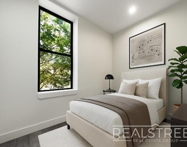 697 Dekalb Ave - Photo Thumbnail 2