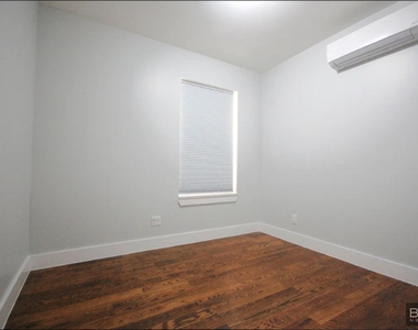 217 East 96th Street - Photo Thumbnail 4