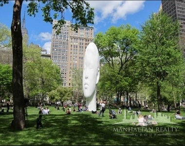 Madison Ave - Photo Thumbnail 10