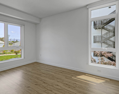 2000 Ardent Way - Photo Thumbnail 25