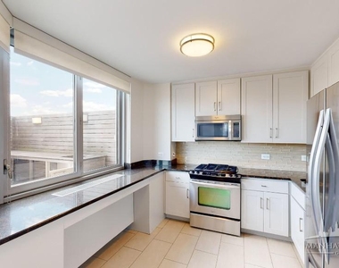 East 34th Street - Photo Thumbnail 2