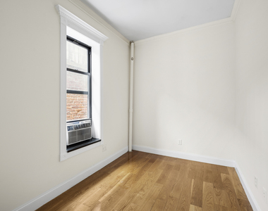 245 Mulberry St - Photo Thumbnail 3