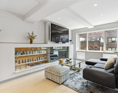 435 E 76th St - Photo Thumbnail 1
