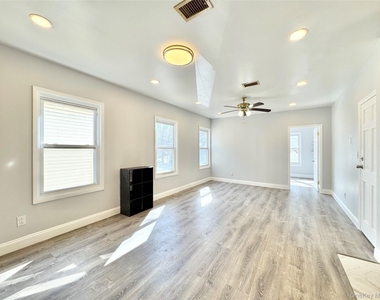 43-15 156th Street - Photo Thumbnail 2