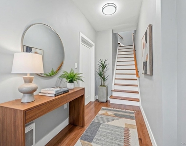 9210 104th Street - Photo Thumbnail 11