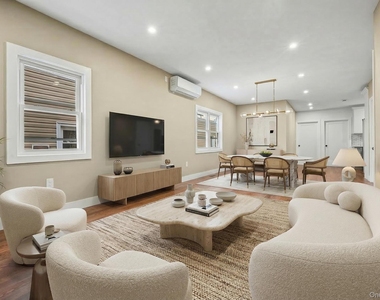 9210 104th Street - Photo Thumbnail 2