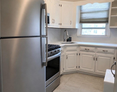 17 Winchester Avenue - Photo Thumbnail 2