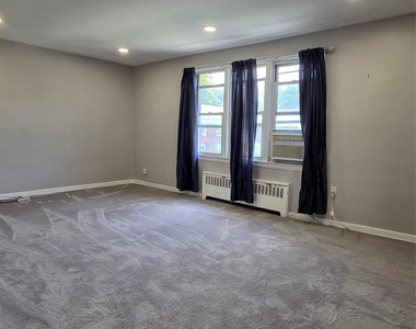 17 Winchester Avenue - Photo Thumbnail 5