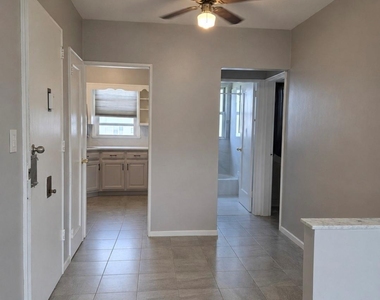 17 Winchester Avenue - Photo Thumbnail 3