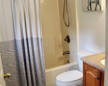 5834 Albany Post Road - Photo Thumbnail 7