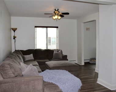 5834 Albany Post Road - Photo Thumbnail 4