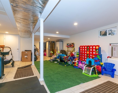 3 Edgewood Place - Photo Thumbnail 6