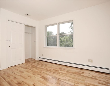80 Old Quaker Hill Road - Photo Thumbnail 18