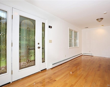 80 Old Quaker Hill Road - Photo Thumbnail 4