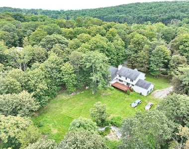80 Old Quaker Hill Road - Photo Thumbnail 25