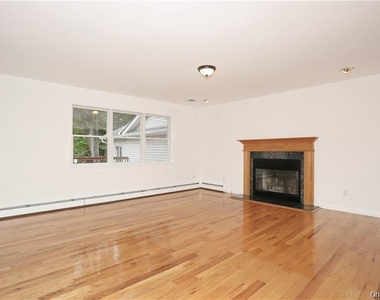 80 Old Quaker Hill Road - Photo Thumbnail 9