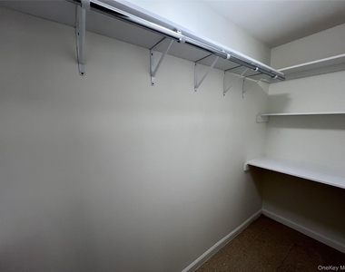 78 Bayville Avenue - Photo Thumbnail 2