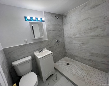 78 Bayville Avenue - Photo Thumbnail 1