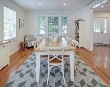 8 Horton Street - Photo Thumbnail 5