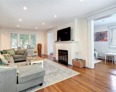 8 Horton Street - Photo Thumbnail 3