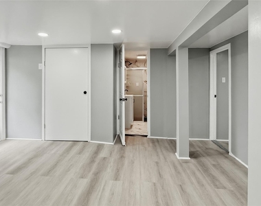 429 S 3rd Avenue - Photo Thumbnail 9