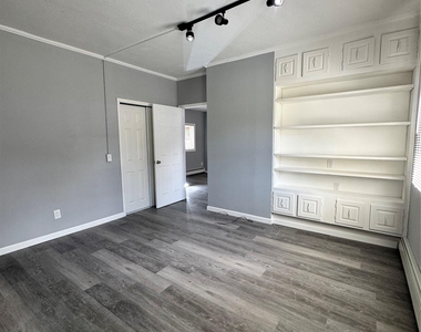 20 W Academy Street - Photo Thumbnail 6