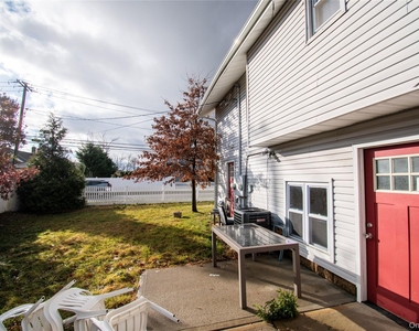 3159 Milburn Avenue - Photo Thumbnail 2