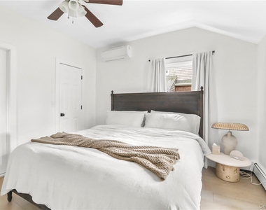 45 N Howells Point Road - Photo Thumbnail 9