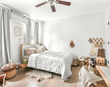45 N Howells Point Road - Photo Thumbnail 11