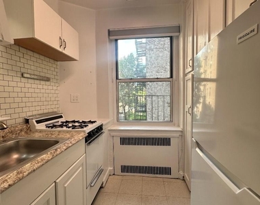 65-41 Booth Street - Photo Thumbnail 2