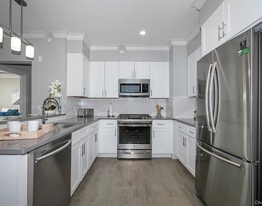 75 Circle Drive - Photo Thumbnail 4