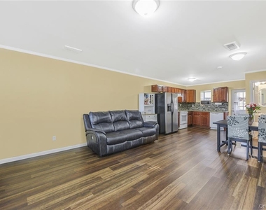 73 Cherry Avenue - Photo Thumbnail 7