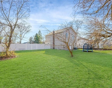 73 Cherry Avenue - Photo Thumbnail 3