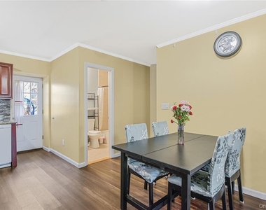 73 Cherry Avenue - Photo Thumbnail 9
