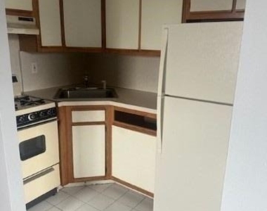 102 Jericho Turnpike - Photo Thumbnail 4