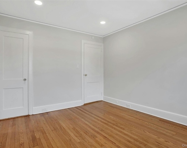92 Hillside Avenue - Photo Thumbnail 16