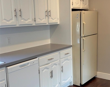 119 Park Avenue - Photo Thumbnail 3