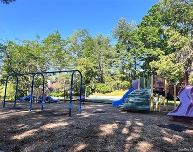 102 Boulder Ridge Road - Photo Thumbnail 26