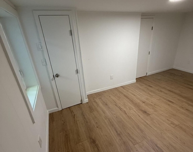 45 Abbott Drive - Photo Thumbnail 7