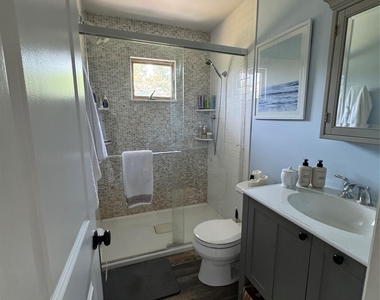 338 Carnation Road - Photo Thumbnail 5