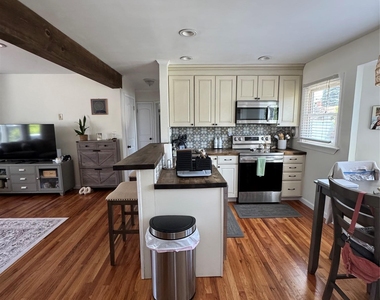 338 Carnation Road - Photo Thumbnail 1
