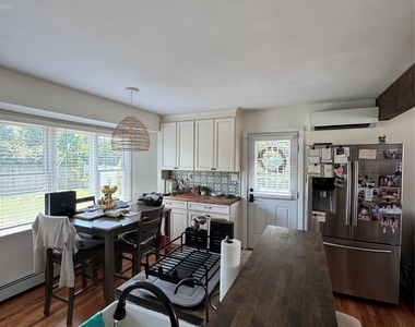 338 Carnation Road - Photo Thumbnail 2