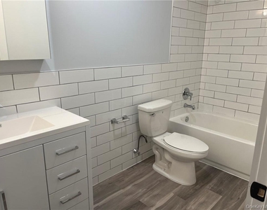 195 Park Avenue - Photo Thumbnail 18
